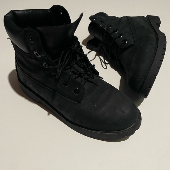 Timberland Black Boots - Picture 1 of 8